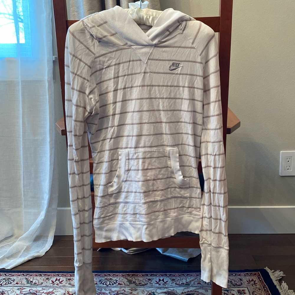 Nike hoodie size M
